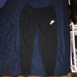 Nike women’s sweatpants